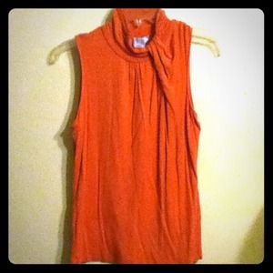 💢Sold💢Adorable sleeveless shirt