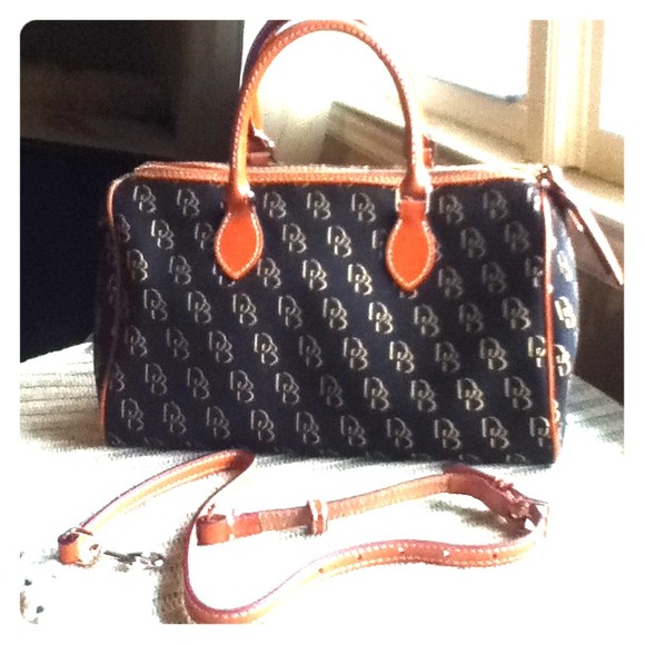 ✨TRADE✨Authentic Dooney & Bourke handbag