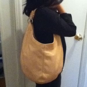 ✨RESERVED✨@ceb HOBO International shoulder bag