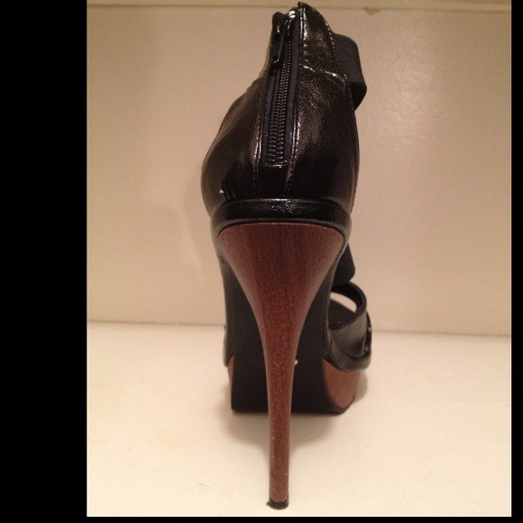👠👠SOLD!!👠👠 - Picture 2 of 4