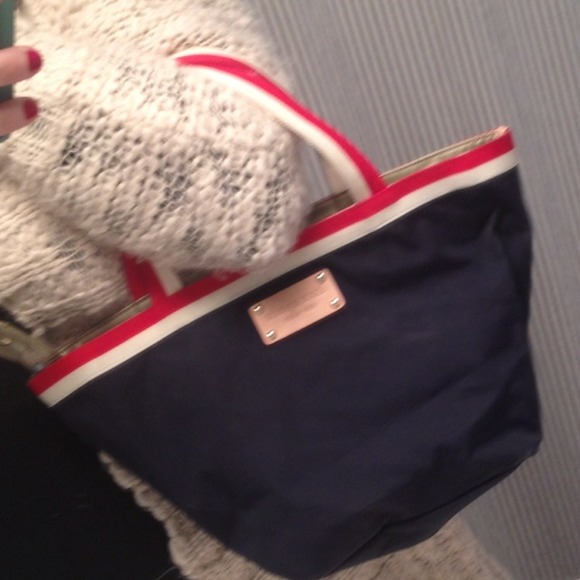 Red white and navy blue Kate spade small bag! - Picture 1 of 2