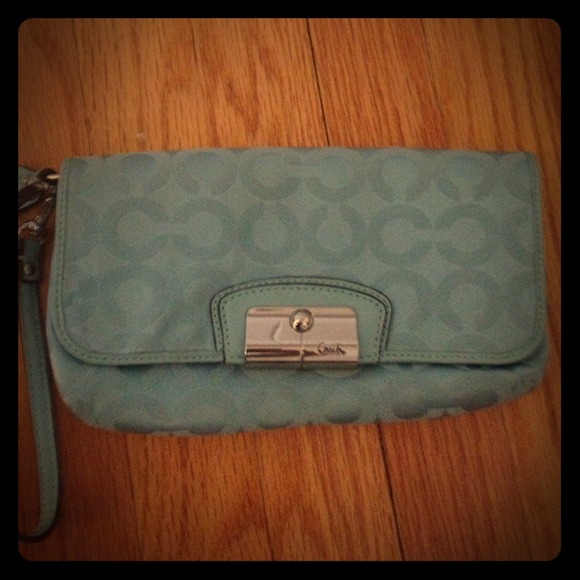 Blue coach clutch