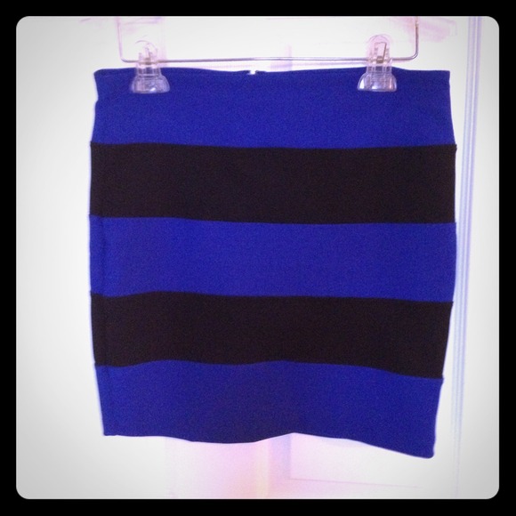 Black & blue L bandage Skirt.