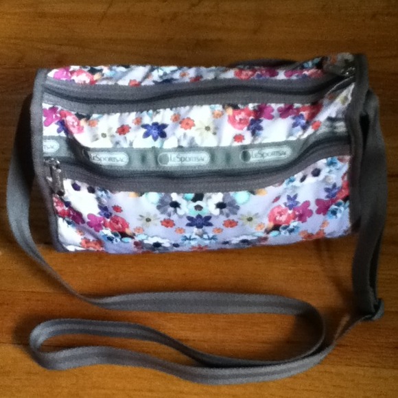 LeSportsac shoulder bag crossbag