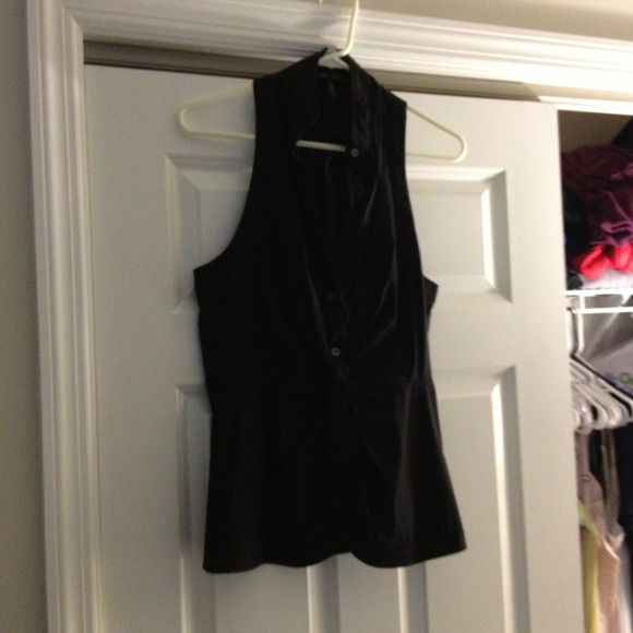 Bundled for @normaray BCBG top and Nike sneakers