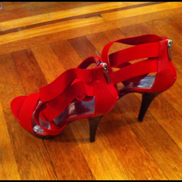 Sold in Bundle - Sexy Red Strappy Heels - Picture 3 of 3