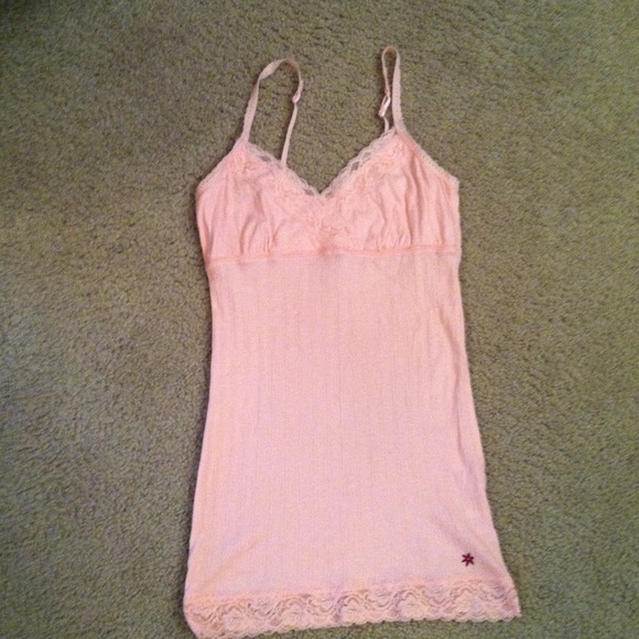 💢Sold in bundle💢Pink cami