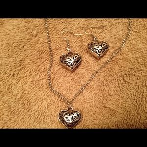 **Reduced** Silver Heart Necklace/Earring Set