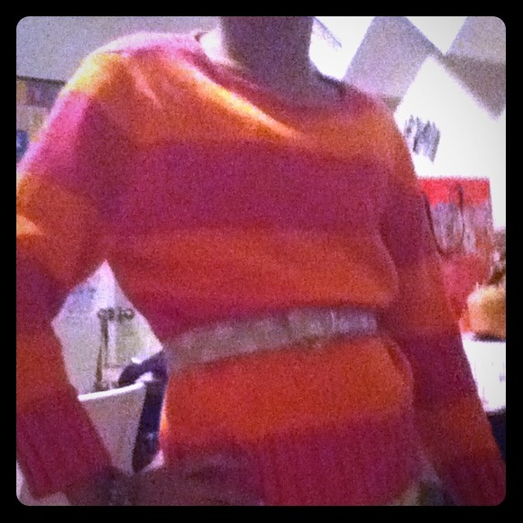 Super cute stripped sweater