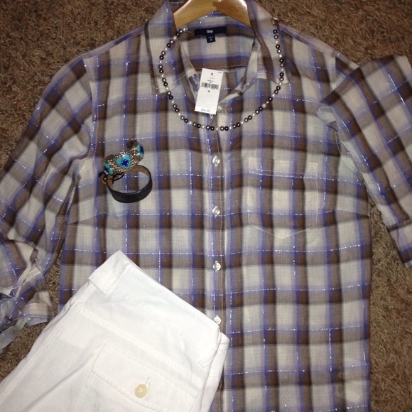 Gap plaid metallic button down