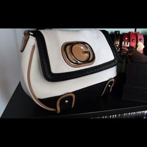 Authentic Guess cross bag