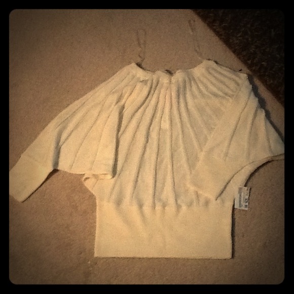 NWT Dolman sleeve sweater