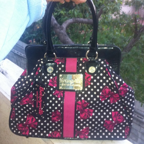 💞Reserved for sherhog💞Betsey Johnson bag!