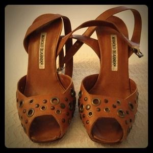 Manolo Blahnik 37 1/2