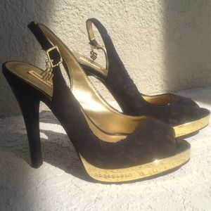 Roca Wear Heels 👠