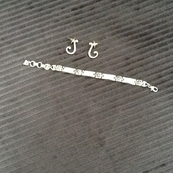 Bracelet and Earrings. ⬇REDUCED⬇