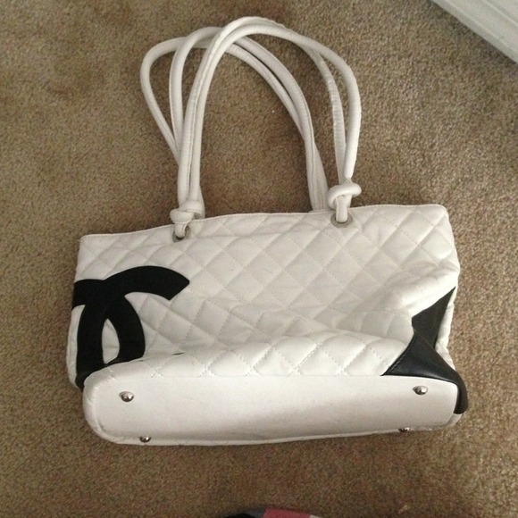 Black & White CC purse