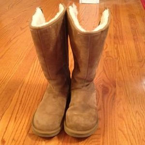Ugg Knightsbridge boots
