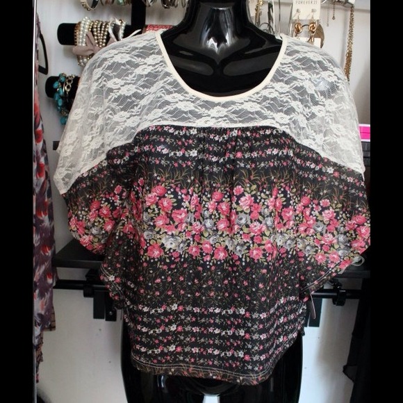 Floral lace top
