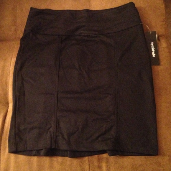 Cute Black Pencil skirt with back detail