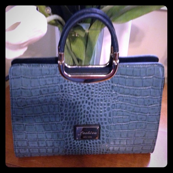 Brand new purse....