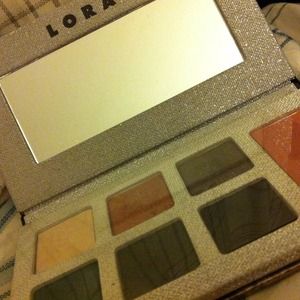 Lorac multi-platinum (eyes & cheek) palette
