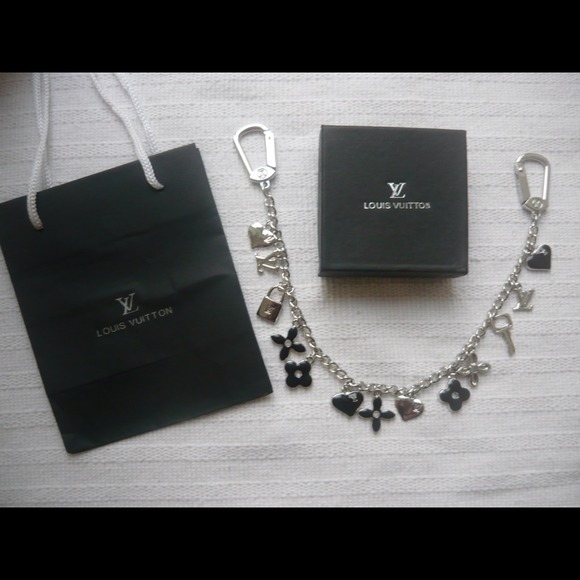 Louis Vuitton Accessories - Special Bundle for CECYO 😄