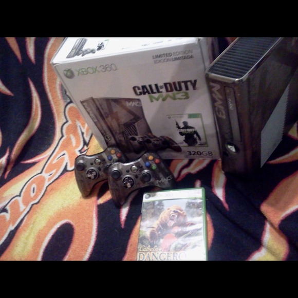 Like new Xbox 360 320 gb *RESERVED*