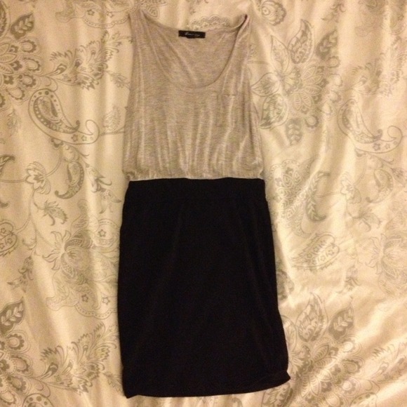 💢Sold💢Gray/black dress with front pocket