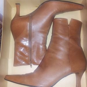 HP 4/05 Enzo Angiolini Size 10