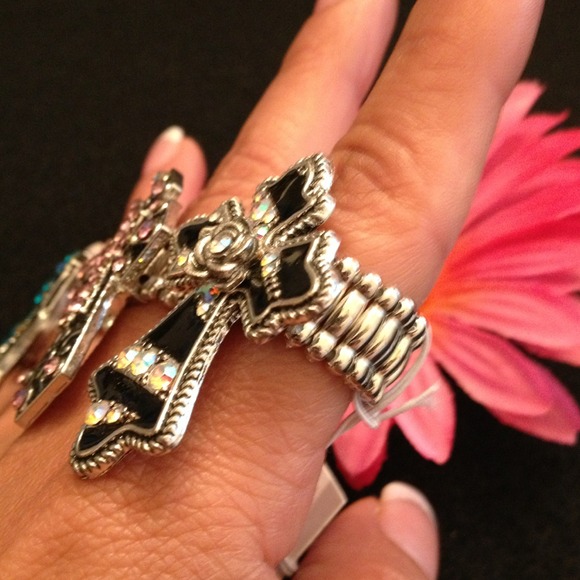 Cross rings with one size band - Picture 2 of 3