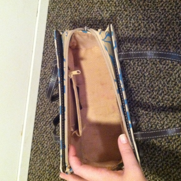 Kate Spade purse - Picture 3 of 4