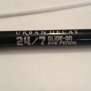 Urban decay eye pencil in the color zero