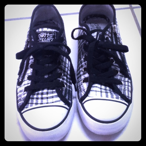 RESERVED FOR @abw  Gotta Flurt sneakers