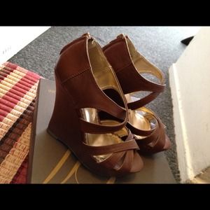 Brown wedges