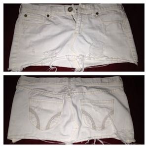 HOLLISTER white mini skirt