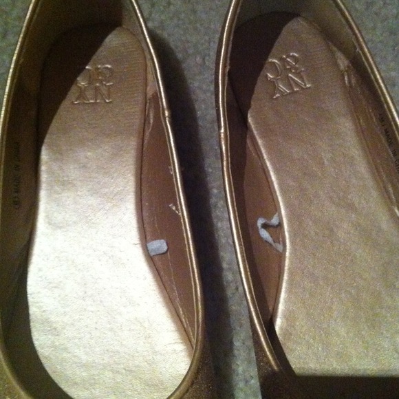 Shoes - Picture 2 of 2