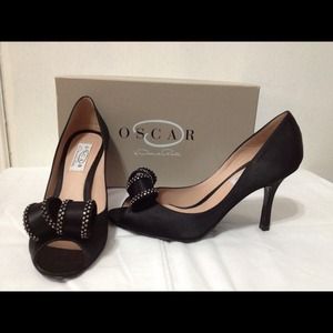 Black Oscar De La Renta Heels