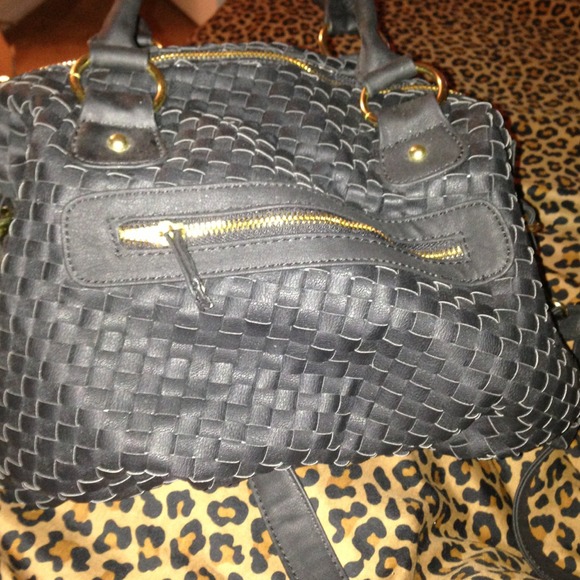 Steve Madden woven satchel