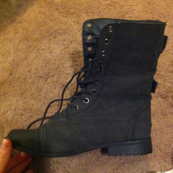 combat boots