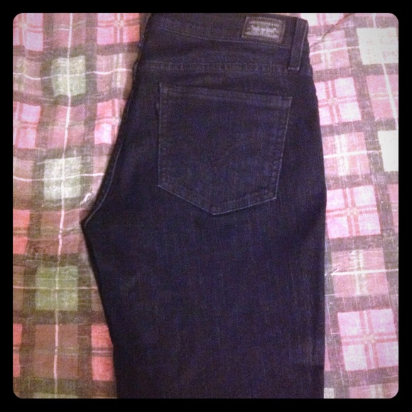 RESERVED FOR 2013_AKR! Levi's 535 Petite Leggings