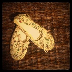 6.5 flowery flats! Brand new!