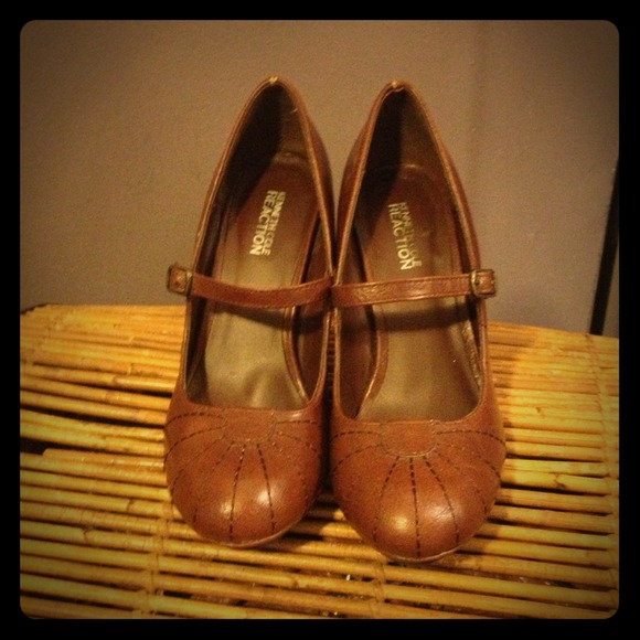 Kenneth Cole REACTION heels:)