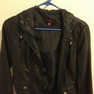 💥SOLD💥Leather jacket with hoodie.