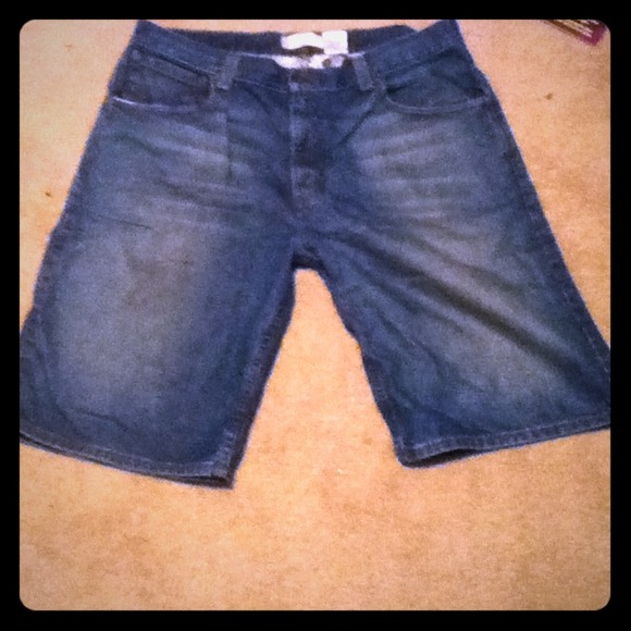 Men's Levi jean shorts