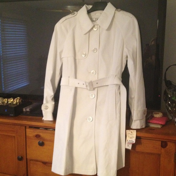 White large trench coat brand new with tags