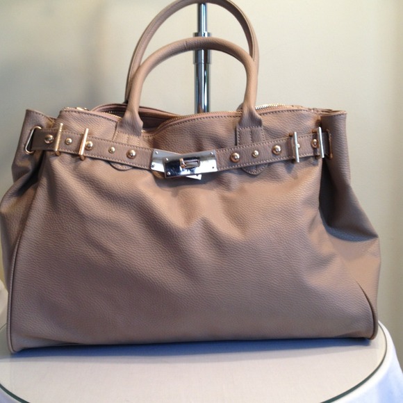 Adorable handbag
