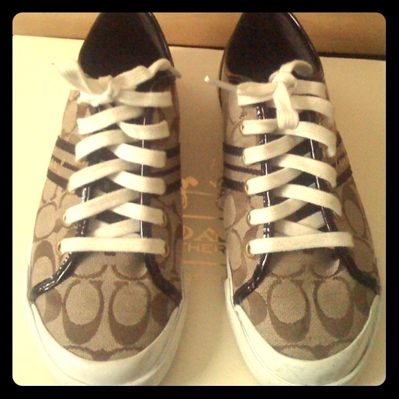 .Authentic coach sneakers.