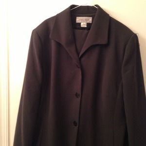 bundle for @gardengirl414 Black, beige, grey suit