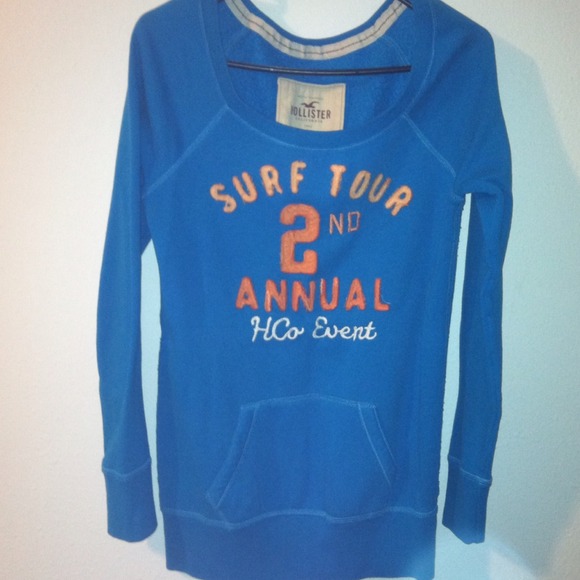 Hollister sweater